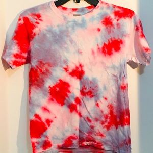 Diagonal red white and blue